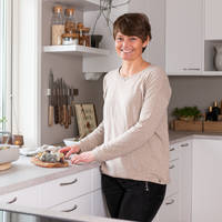 Hilde i kjøkkenet sin fra Sigdal