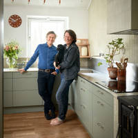 I et arkitekttegnet hus fra 1955 har Svante og Niclas fått sitt grønne drømmekjøkken.