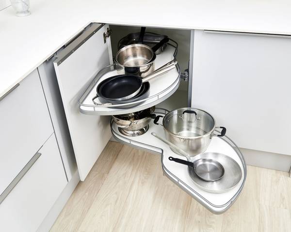 Storage solution for corners