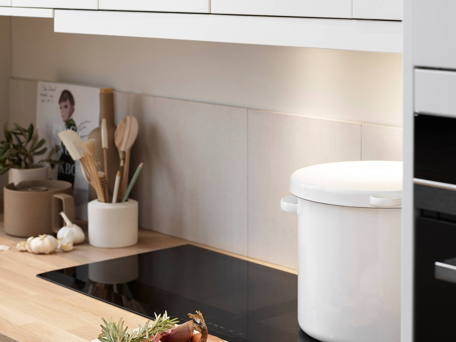 Marbodal - bänkskiva vitbetsad ek med smalare häll från Siemens