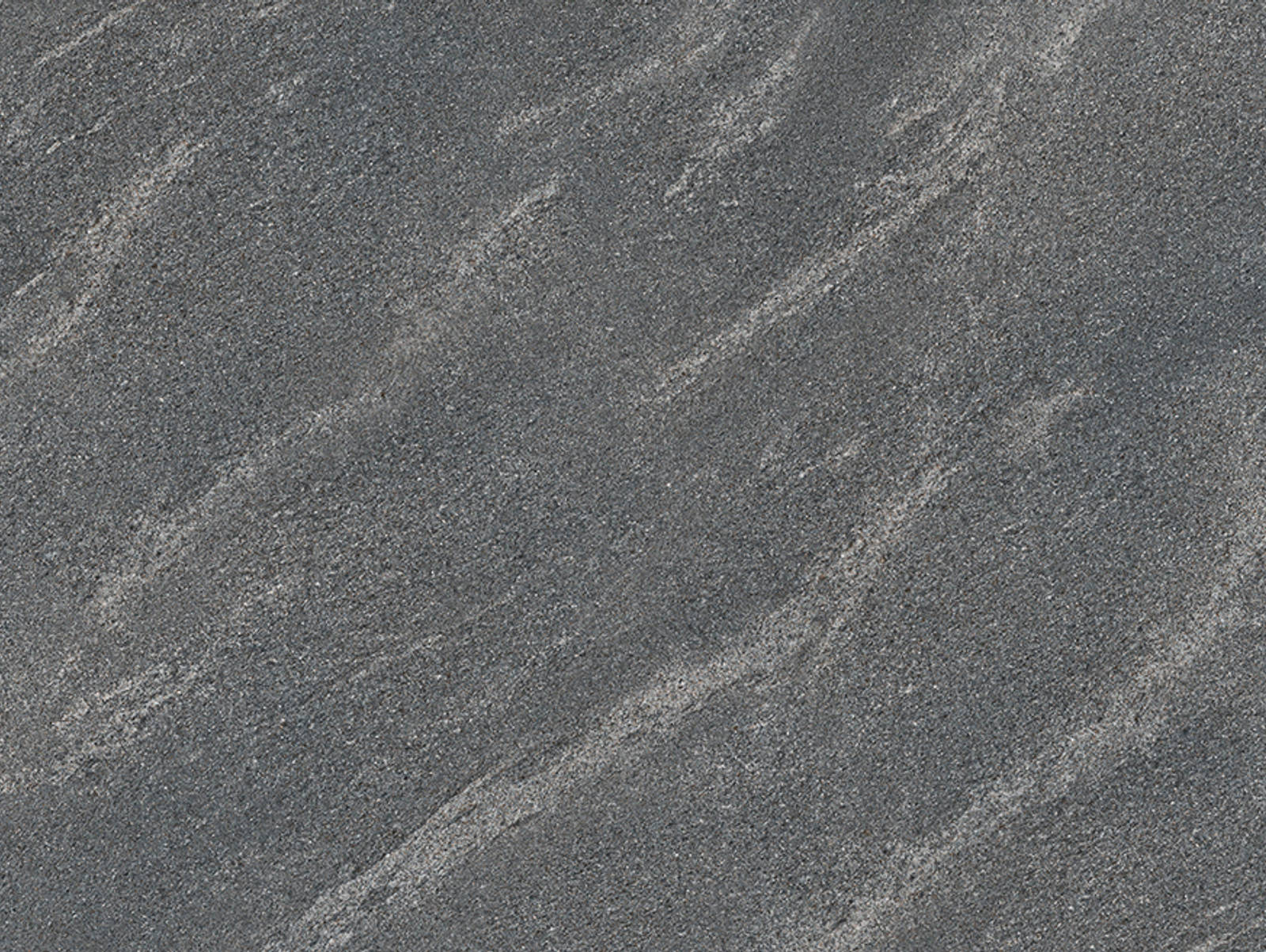 En laminat benkeplate er et smart og prisgunstig valg til kjøkkenet. Den er slitesterk, lett å rengjøre og kommer i et bredt utvalg av farger og mønstre – fra klassisk treverk til moderne stein-look. Laminat tåler godt daglig bruk og gir mye stil for pengene.