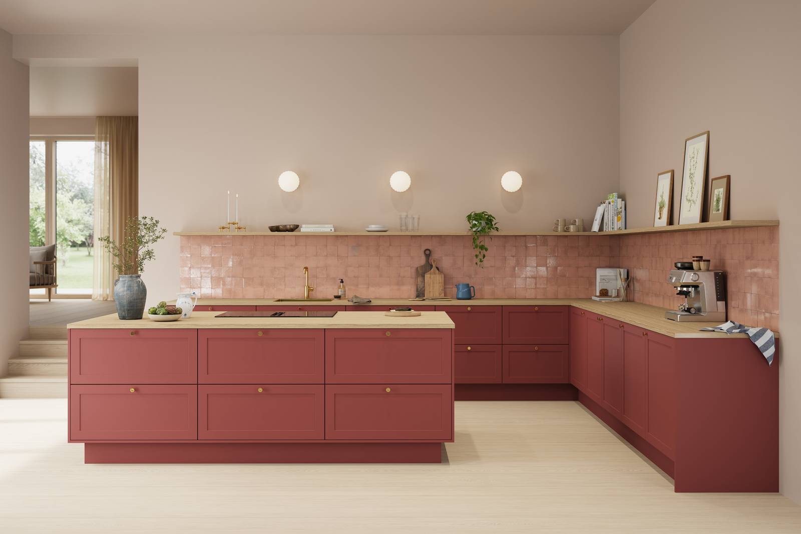 Kjøkken Scala fra Sigdal med kjøkkenøya i farge Støvet Dempet Plomme NCS S 5030-Y90R med Zellige soft pink fliser, messing grep, messing vask og messing kran med lys tre benkeplate