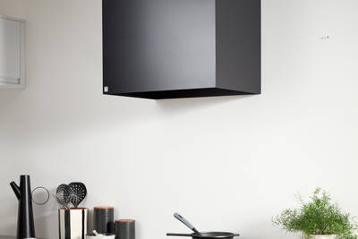 Luna Kitchen from Magnet. An affordable handless look with integrated J Pull doors for a stylish and modern look.