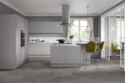 Integra Ascoli kitchen by Magnet. Matt finish handless door with trim brushed in aluminium for a high end finish.