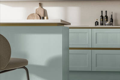 Handleless Shaker kitchen Integra Wardley Sky is traditional and contemporary with its narrow frame door with integrated handles and a painted timber finish.