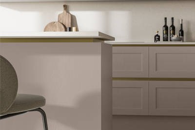 Handleless Shaker kitchen Integra Wardley Cornish Clay is traditional and contemporary with its narrow frame door with integrated handles and a painted timber finish.