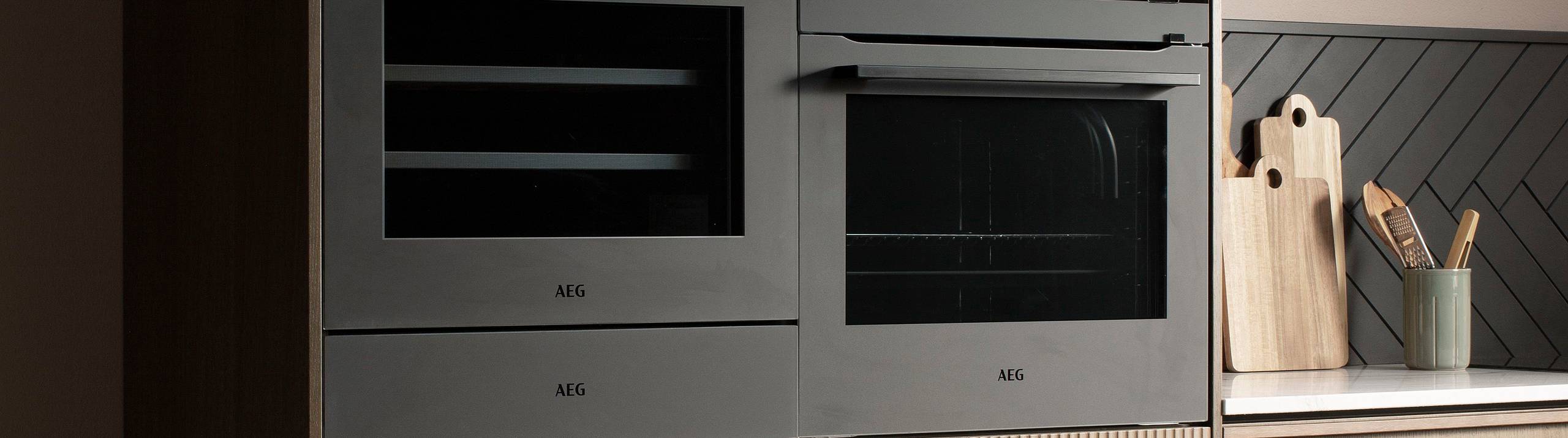 Forever Oak riflet højskab