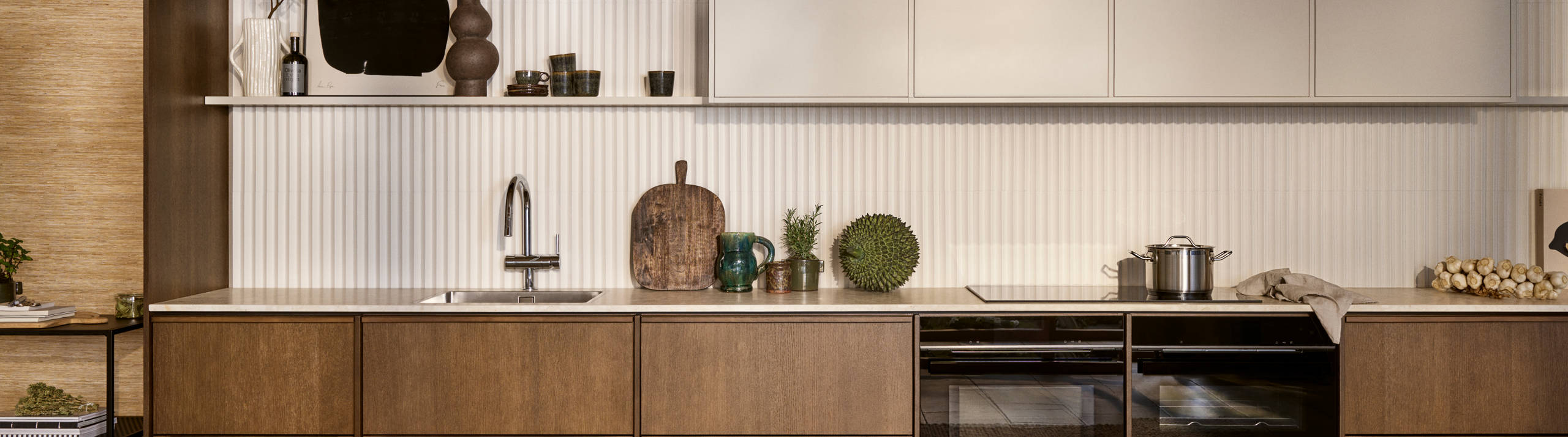 Novart_Aito_Tumman ruskea tammiviilu 73OA