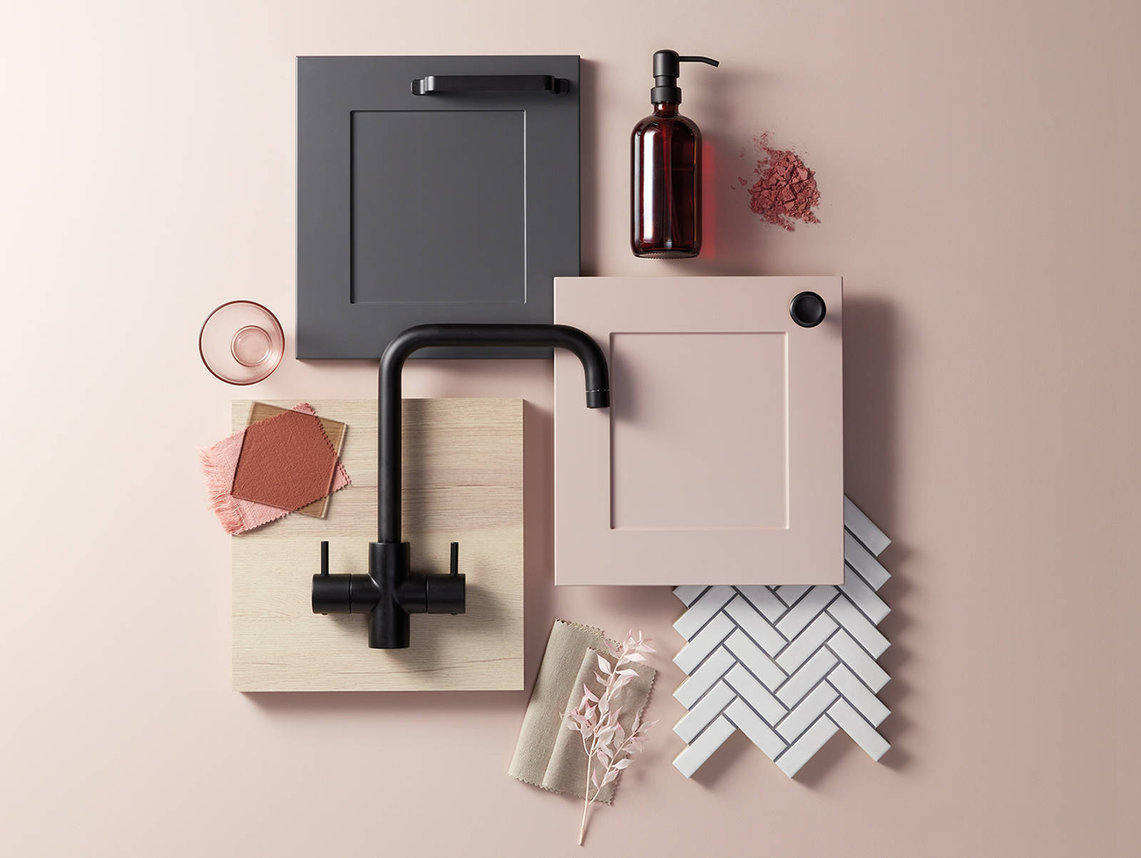 A moodboard of Dunham fronts in the soft pink shade Rose Bowl and the darg grey Charcoal, paired with some light red samples and black accessories.
